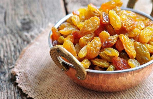 کشمش برای افرادی که نیاز به انرژی دارد