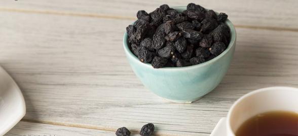 پخش عمده کشمش پلویی سیاه در بازار