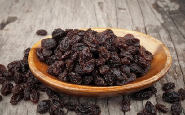 3 ویژگی اصلی کشمش تیزابی پلویی براق