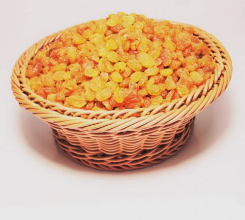 3 دلیل برای جایگزینی کشمش به جای تنقلات