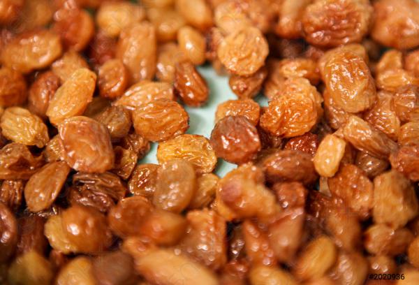 بزرگترین مرکز پخش کشمش تیزابی صادراتی