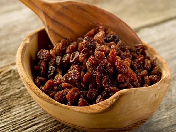 مشخصات بهترین کشمش تیزابی قوچان