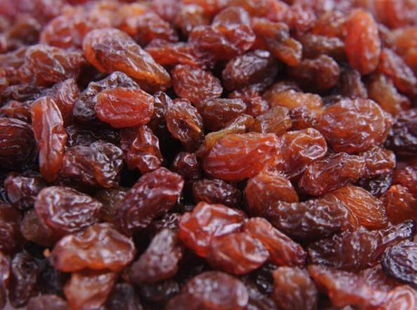 فروش کلی کشمش پلویی فله ای در بازار