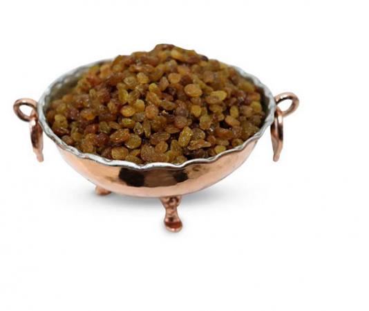 روش تهیه کشمش پلویی در مقابل آفتاب