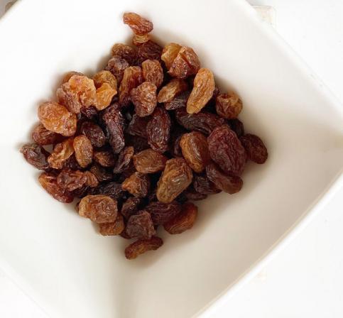 بررسی تخصصی قیمت کشمش سلطانی درجه 1