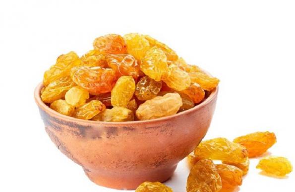 چگونه با کشمش پوست خود را شفاف کنیم؟