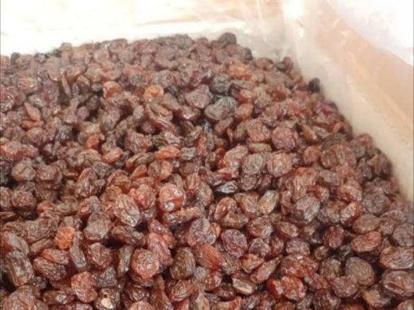 خواص ویتامین K کشمش پلویی برای سلامتی